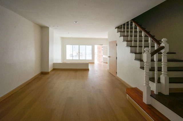 ขายทาวน์โฮมถนนนวลจันทร์-รามอินทรา ใกล้สถานีรถไฟฟ้าสีชมพู Renovate ใหม่ ขายทาวน์โฮมนวลจันทร์ใกล้เลียบด่วน ทาวน์โฮมรีโนเวทใหม่รามอินทรา40
