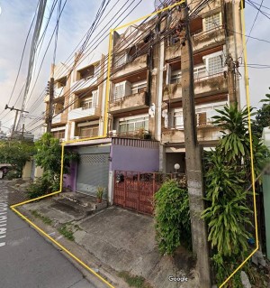 ขายทาวน์โฮม 4ชั้น 2หลังติดกัน ใกล้รถไฟฟ้าMRT สุธิสาร เพียง 1กม. อยู่ ซ.วิภาวดีรังสิต ซ.8 ถนนวิภาวดีรังสิต ขาเข้า โทร 0997465361