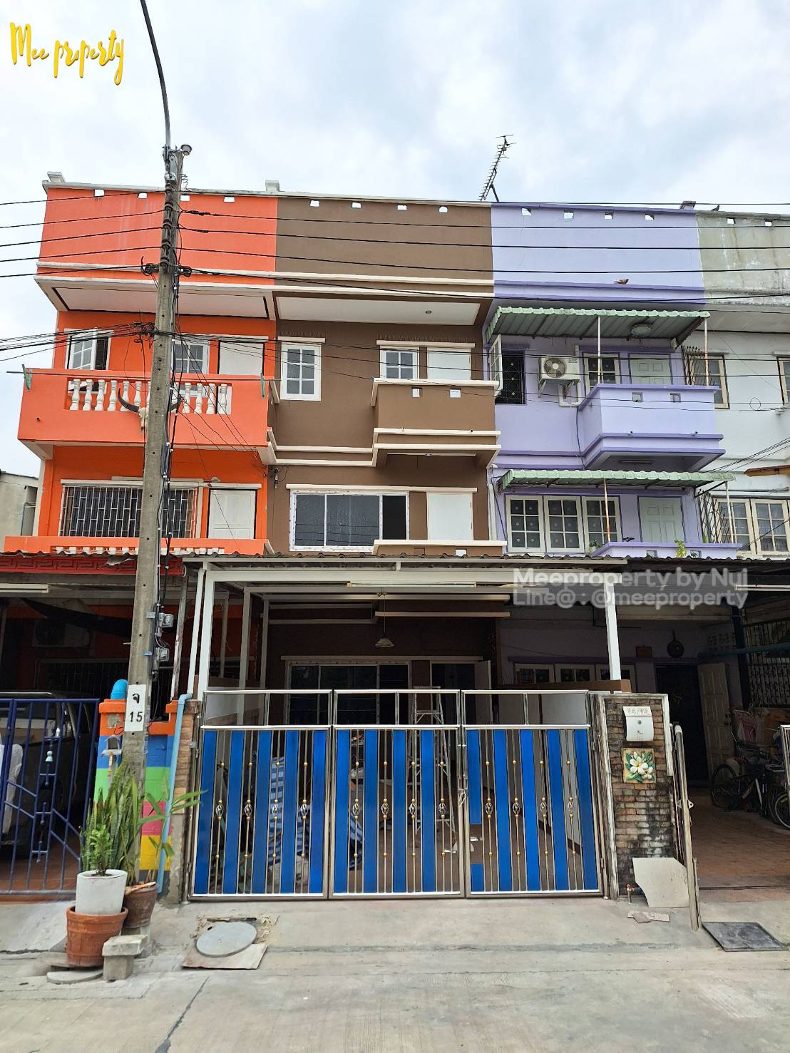 ขายถูกที่สุด‼️ ทาวน์โฮม 3 ชั้น รีโนเวทใหม่ นวมินทร์ 85