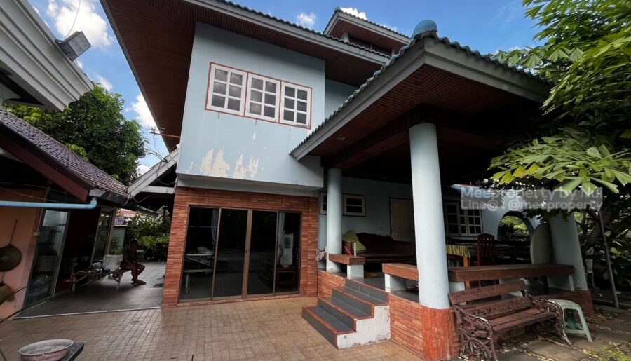 ขายบ้านเดี่ยว 2 ชั้น รวม 2 โฉนด เนื้อที่ 233 ตร.ว. ซอยรามอินทรา