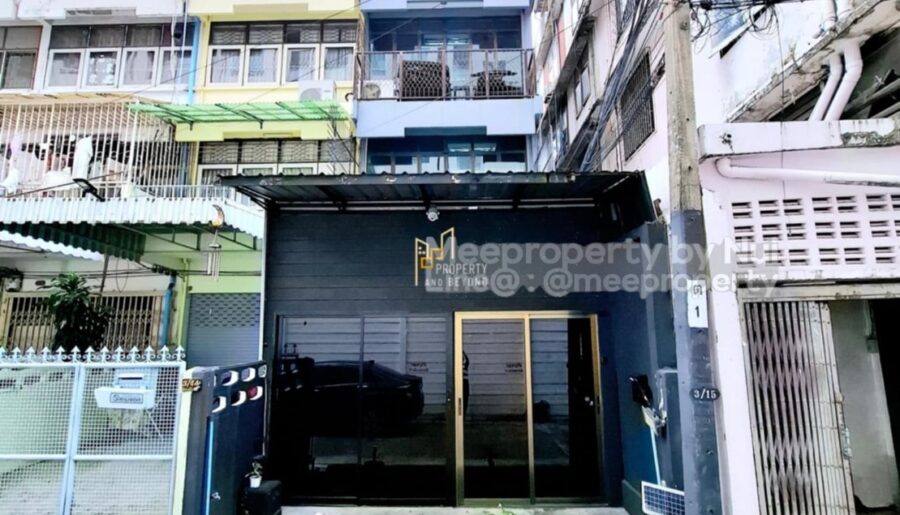 บ้าน townhome สีลม 3 ชั้น พื้นที่ใช้สอย 300 ตร.ม. ย่านสีลม