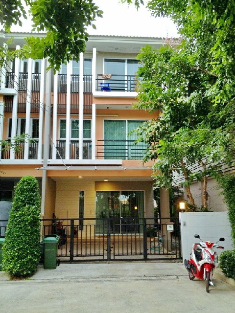 ถ.พระราม 2 ซ.50-56 หลังเซนทรัลพระราม2 500ม. ทาวน์โฮมห้องริม 33ตร.