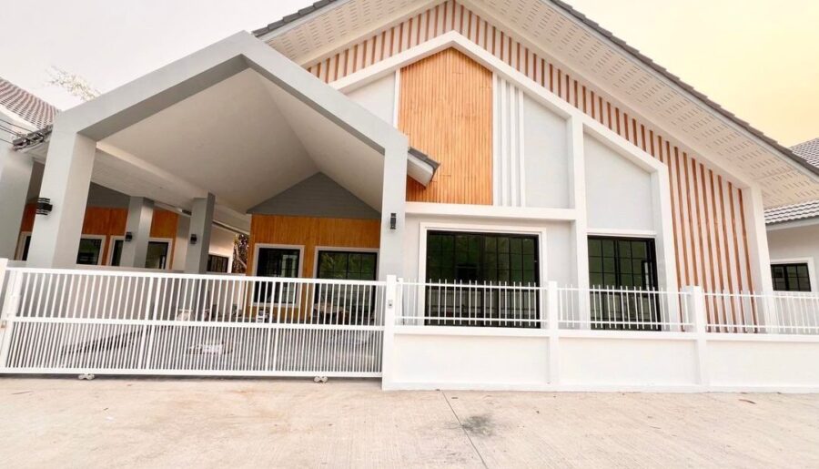 ขายเพียง 2.99 ล้าน 60 ตรว. บ้านสร้างใหม่ สันทราย ทำเลดี หลังใหญ่