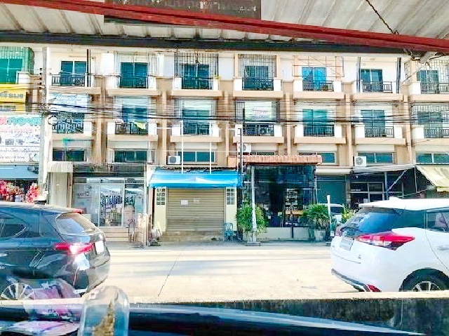 รพ.CGH ลำลูกกา 600ม. ตลาดชัชวาล คลอง7 3.5กม. ให้เช่าอาคาร 3.5 ชั้
