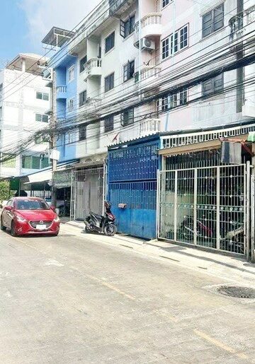 แจส ศรีนครินทร์ 700ม. MRT ศรีแบริ่ง 600ม.ให้เช่าอาคาร 4.5ชั้น ดาด