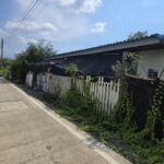 ขายบ้านพร้อมที่ดิน 100 ตร.ว.บ้านปูนชั้นเดียว 2 ห้องนอนทำเลดี