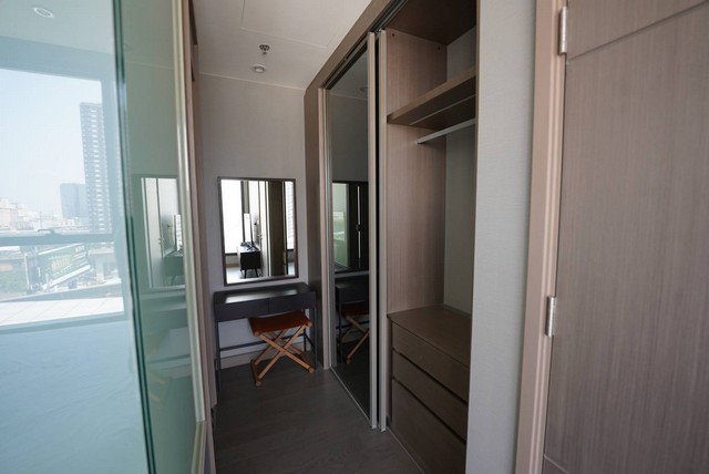 For rent The Esse Singha Complex