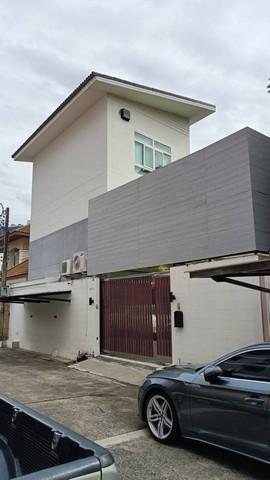 ให้เช่าบ้านเดี่ยว 2 ชั้น 80 ตรว.ถนนสุขุมวิท 71 ซอยปรีดี 14 รีโนเว