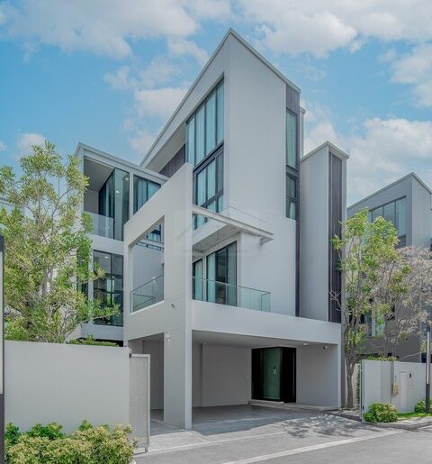 ให้เช่าบ้าน 3 ชั้น 4นอน Vive2 กรุงเทพกรีฑา หลัง รร.Wellingtonมีลิ