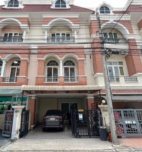 ให้เช่าทาวน์โฮม 3ชั้น คาซ่าซิตี้ สุคนธสวัสดิ์1 ใกล้โรงเรียนสตรีวิ