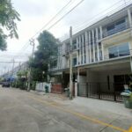 ขายพร้อมผู้เช่าทาวน์โฮม 3 ชั้น ม.วิสต้า พระราม 2 Renovate ใหม่