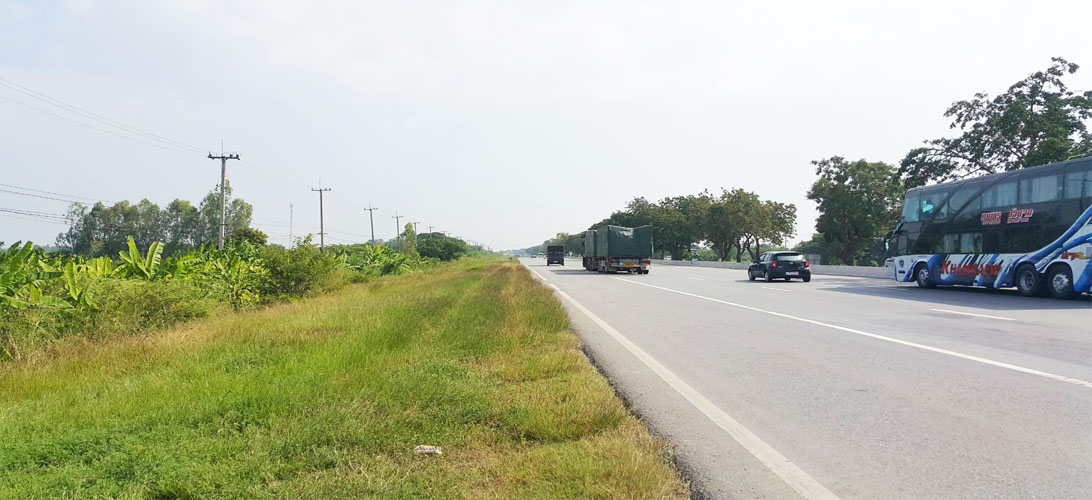 ขาย ที่ดิน อำเภอสรรพยา ขายที่ดินติดถนนสายเอเชีย ที่ดินตำบลโพนางดำออก