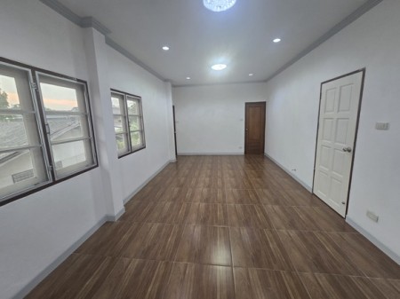 บ้าน ให้เช่า สวยเหมือนใหม่ บ้านเดี่ยวรามคำแหง ใกล้รพเวชธานีรามคำแหง มือสองปรับปรุงใหม่ บ้านใกล้รพรามคำแหง